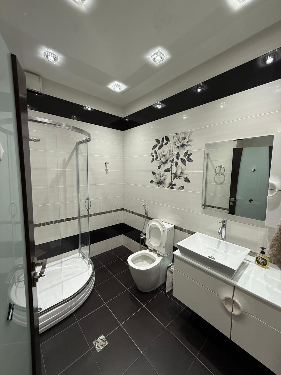 İcarəyə verilir 3 otaqlı yeni tikili 130 m² — Mənzil, Bakı (8)
