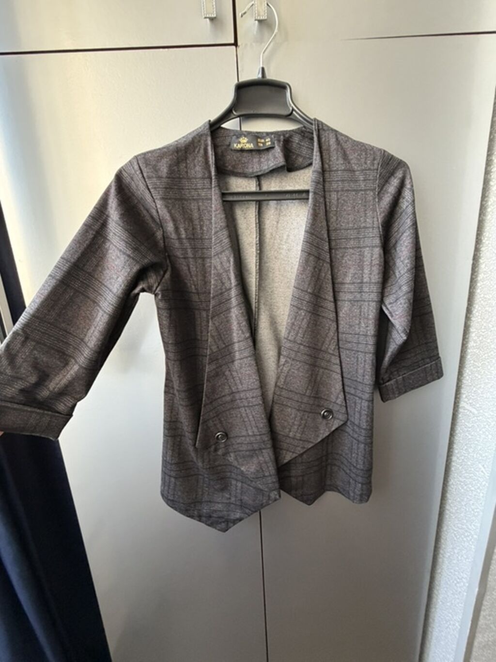 Qadın üst geyimləri – 2 ədəd 1) Ağ qısa jaket - Brend: CM Collection — Coqlar və zaqetlər, Digah (5)