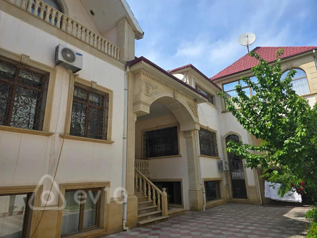 11 otaqlı həyət evi, 562.9 m², Məmməd Əmin Rəsulzadə — Bakı