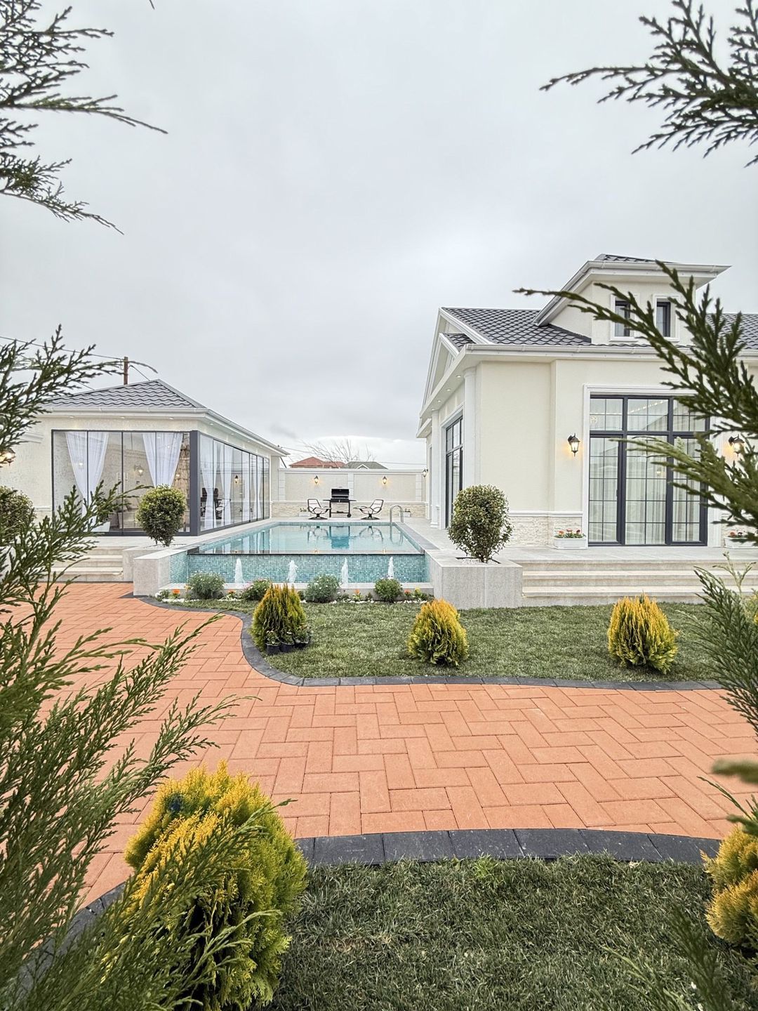 Satılır 4 otaqlı həyət evi/bağ evi 210 m² — Ev, villa, Bakı (4)