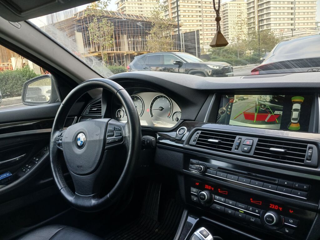 BMW 528: 2 l 2014 il Sedan — Avtomobillər, Bakı (6)