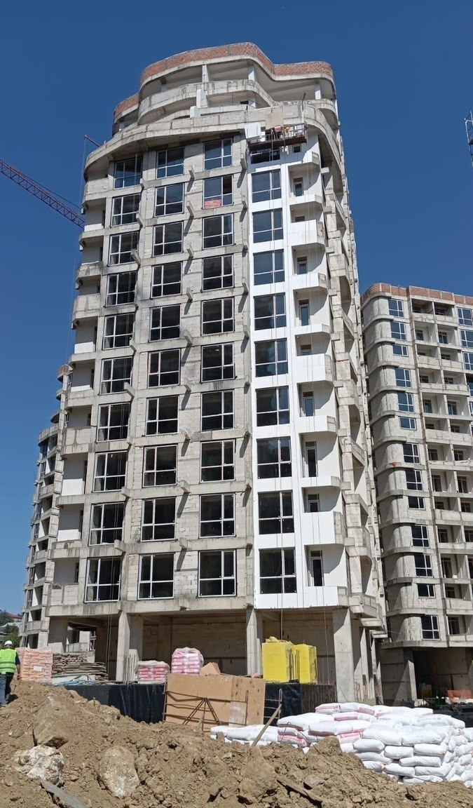 4 otaqlı mənzil 163.7 m² satılır — Bakı