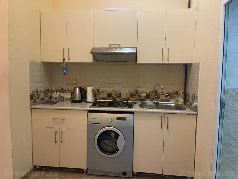 Kirayə verilir 2 otaqlı Mənzil Köhnə tikili 65 m² Bakı, Səbail r — Mənzil, Bakı (7)