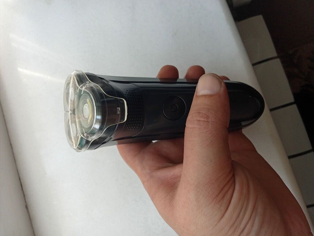 Elektrik ülgüc – 3 başlı, qara - Fırlanan 3 bıçaqlı başlıq: üzü — Usturalar, trimmerler və epilyatorlar, Bakı (7)