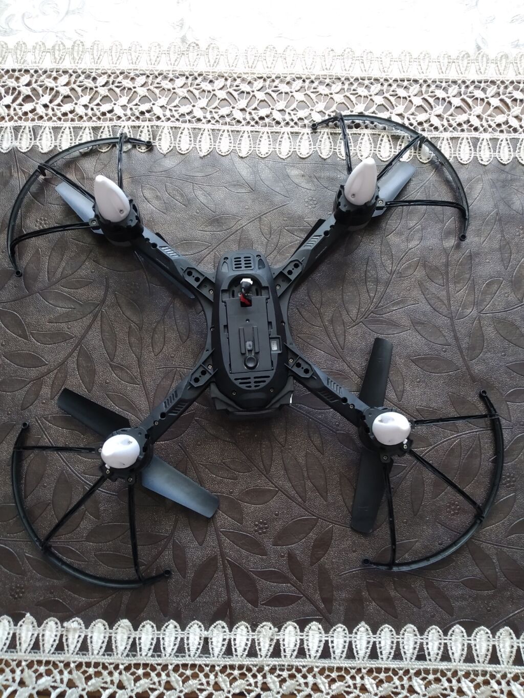 Oyuncaq kvadrokopter dron - Korpus rəngləri: bənövşəyi və qırmızı — Oyuncaq nəqliyyatı, Bakı (8)