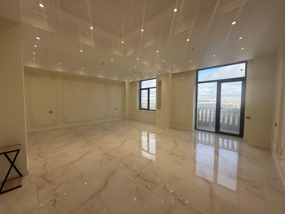 Satılır 5 otaqlı yeni tikili 195 m² — Mənzil, Bakı (11)