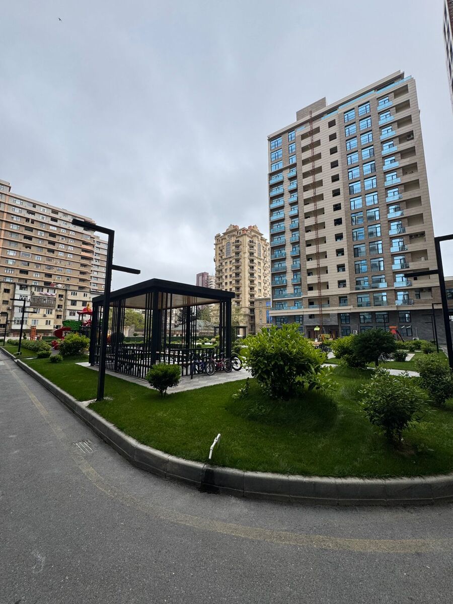 Satılır 4 otaqlı yeni tikili 231 m² — Mənzil, Bakı (2)
