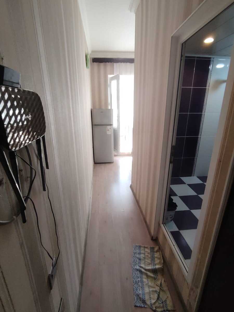 Satılır 1 otaqlı köhnə tikili 45 m² — Mənzil, Bakı (10)