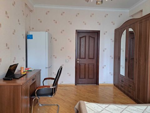 Satılır 1 otaqlı köhnə tikili 27 m² — Bakı