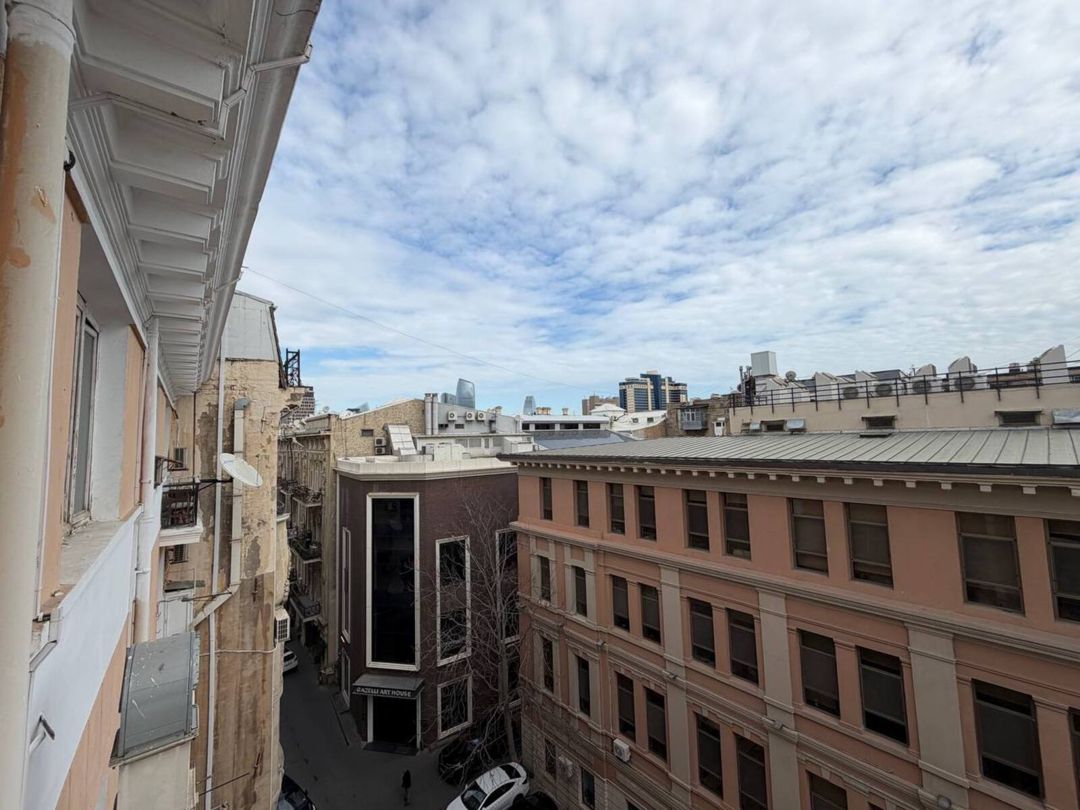 Satılır 3 otaqlı köhnə tikili 105 m² — Mənzil, Bakı (9)