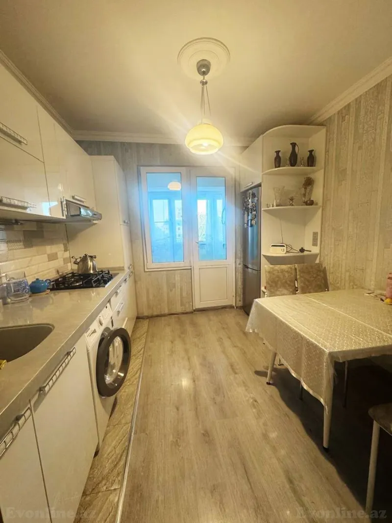 Satılır 4 otaqlı Mənzil Köhnə tikili 85 m² Bakı, Xətai r., Əhmədli m — Mənzil, Bakı (4)