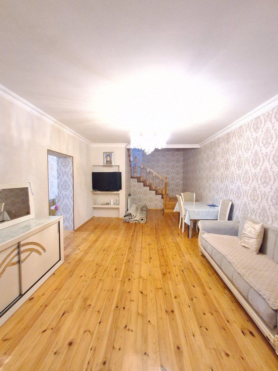 Satılır 11 otaqlı həyət evi/bağ evi 300 m² — Ev, villa, Bakı (4)