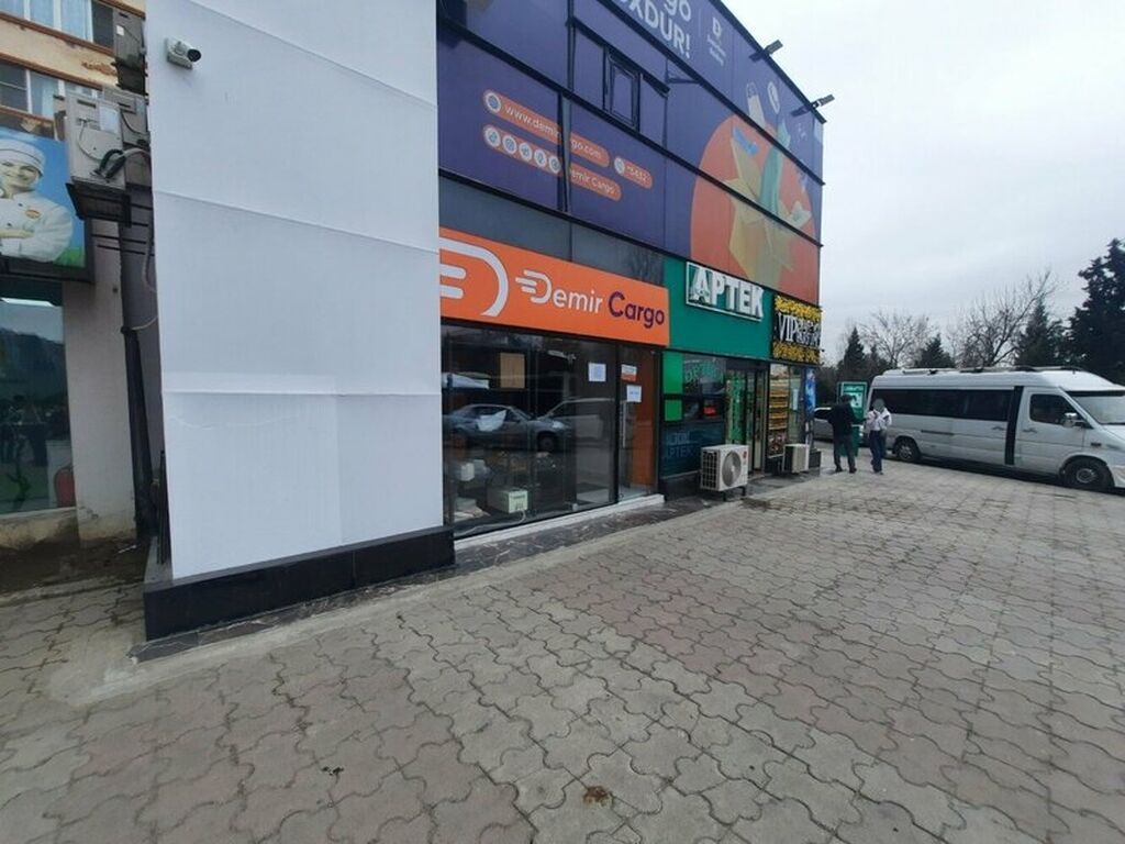 Yazlnız Dəmir kargo yeri icarəye verilir. Çox geniş yerdir. Lift yeni — Ofis, Sumqayıt (2)