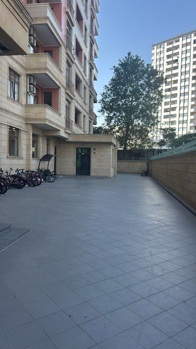 Satılır 3 otaqlı yeni tikili 140 m² — Mənzil, Bakı (2)
