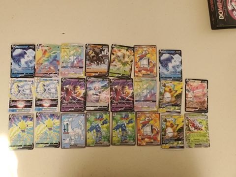 Pokémon kolleksiya kartları – müxtəlif nadirlikdə — Bakı