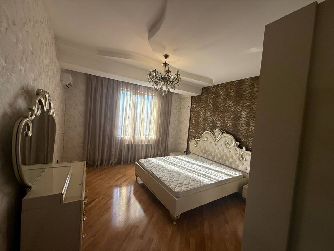 İcarəyə verilir 3 otaqlı yeni tikili 130 m² — Mənzil, Bakı (7)