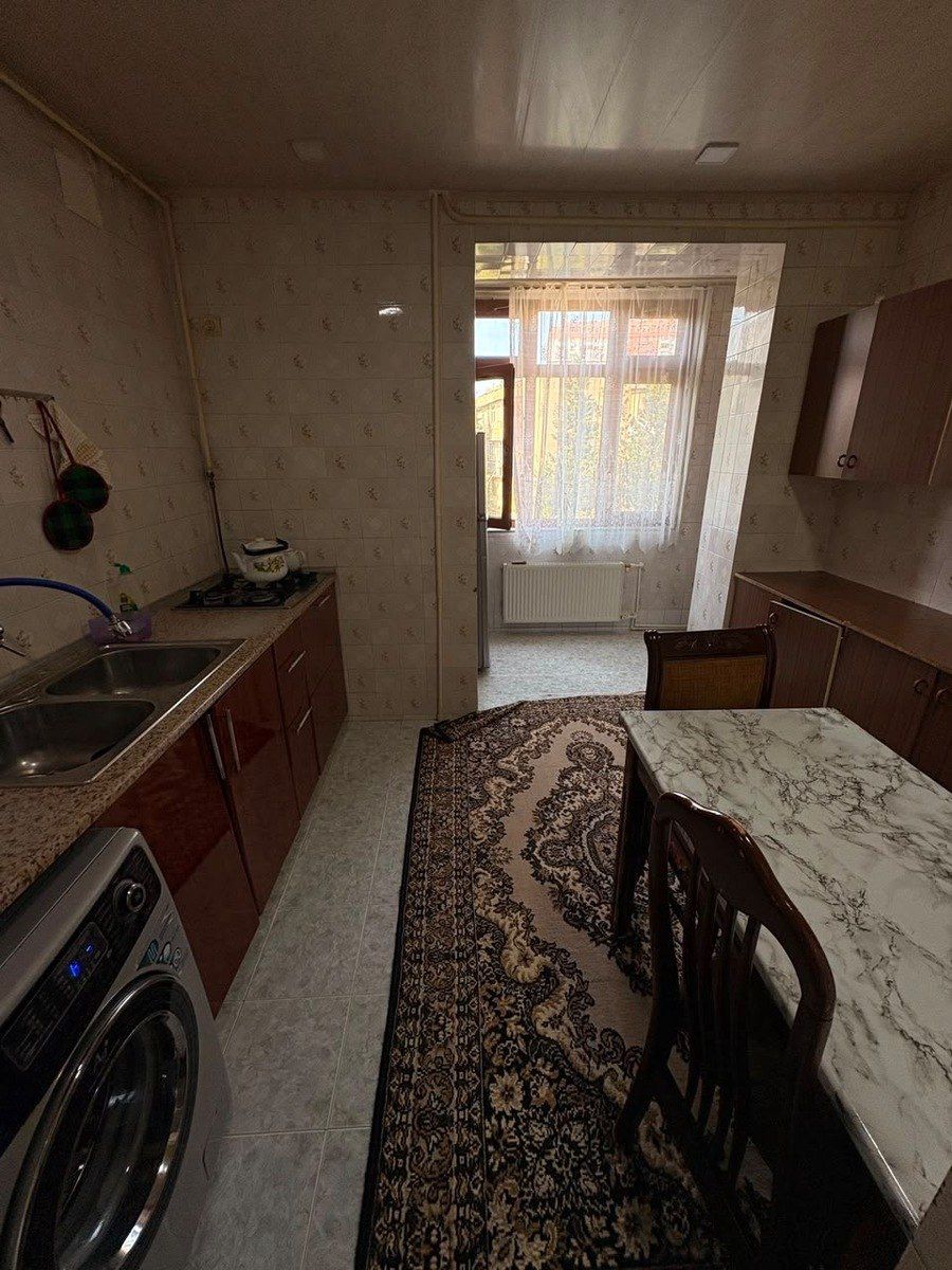 Satılır 4 otaqlı köhnə tikili 105 m² — Mənzil, Bakı (8)