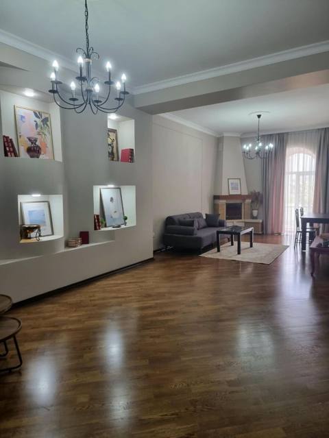 Nizami metrosu 3 Otaqlı Mənzil Kirayə Verilir Ünvan: Salatın — Ali BLUE CASPİAN — Apartment