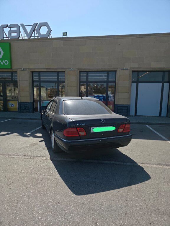 Mercedes E 240, 2.4 L, 1999 il, 346 000 km — Avtomobillər, Bakı (2)