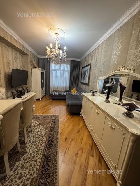 Satılır 3 otaqlı Bina evi menzil (Köhnə tikili), 100 m², 8-ci mikrorayon — Sumqayıt