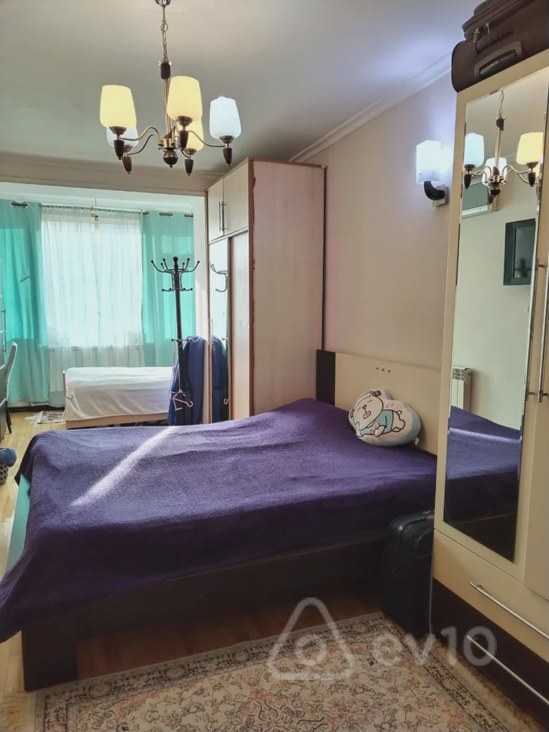 For sale: 2-room apartment (old building), 55 m² — Mənzil, Bakı (5)
