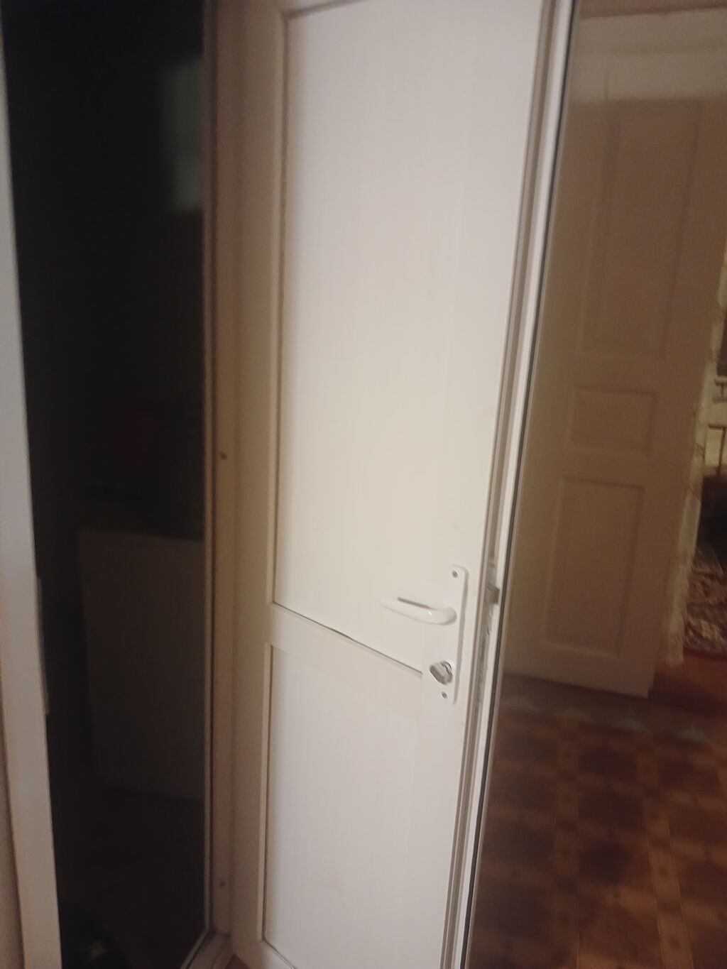 PVC otaq qapısı - Material: ağ rəngdə PVC profillər - Dizayn: 3 — Pəncərələr, qapılar, balkonlar, Saatlı