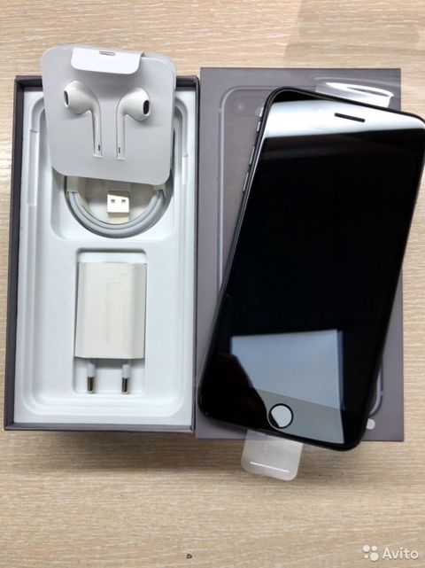 IPhone 8 Plus, 64 GB, Black Titanium, Barmaq izi — Bakı