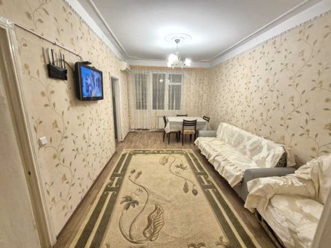 İcarəyə verilir 2 otaqlı köhnə tikili 55 m² — Bakı