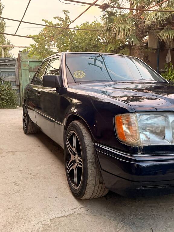Mercedes 220 E, 2.2 L, 1993 il, 636 233 km 10-GO-424 — Avtomobillər, Bakı (3)