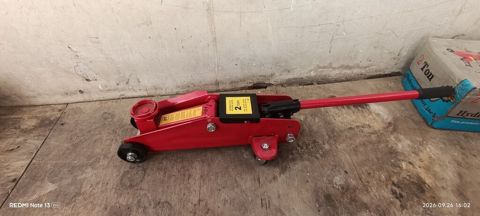 Hidravlik avtomobil domkratı – 2 ton - Yükgötürmə qabiliyyəti: 2T — Avtomobil alətləri