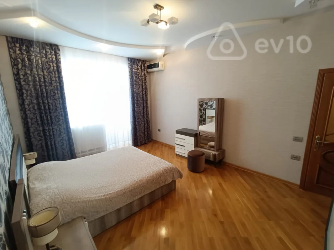 3 otaqlı mənzil, 140 m², Natiq Əliyev küç., — kirayə — Mənzil, Bakı (6)