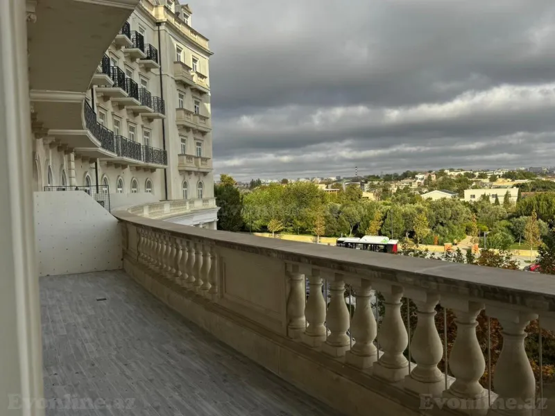 Kirayə verilir 4 otaqlı Mənzil Yeni tikili 165 m² Bakı, Xətai r., Ağ şəhər — Bakı