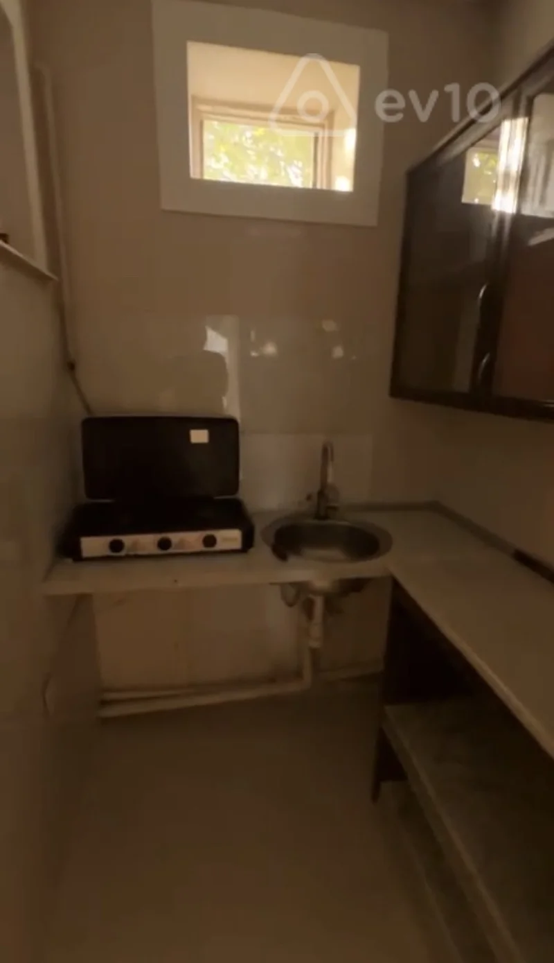 1 otaqlı həyət evi, 30 m², Nəsimi M — kirayə — Ev, villa, Bakı (8)