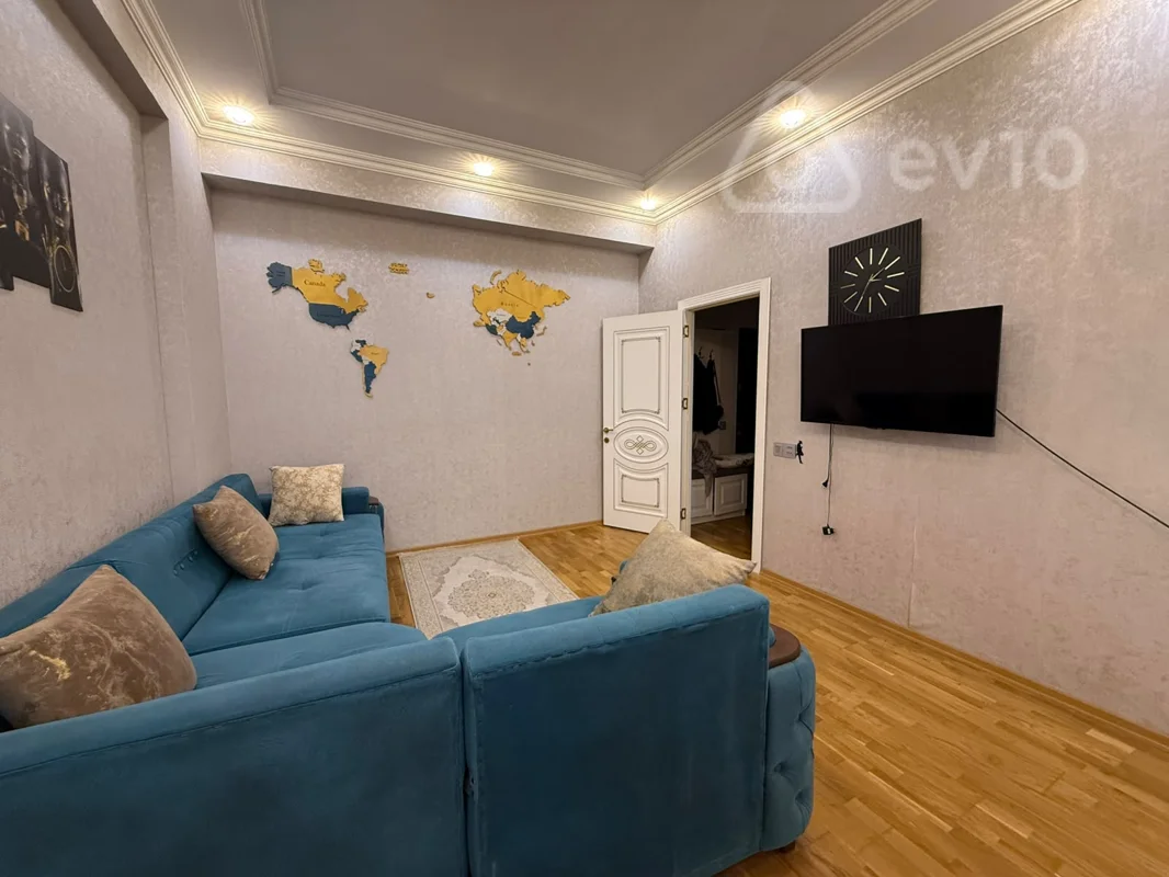 2 otaqlı mənzil, 70 m², Özbəkistan küç. — kirayə — Bakı