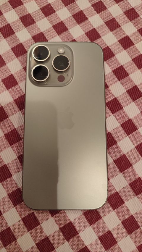 IPhone 16 Pro, 128 GB, Gümüşü, Face ID — Bakı