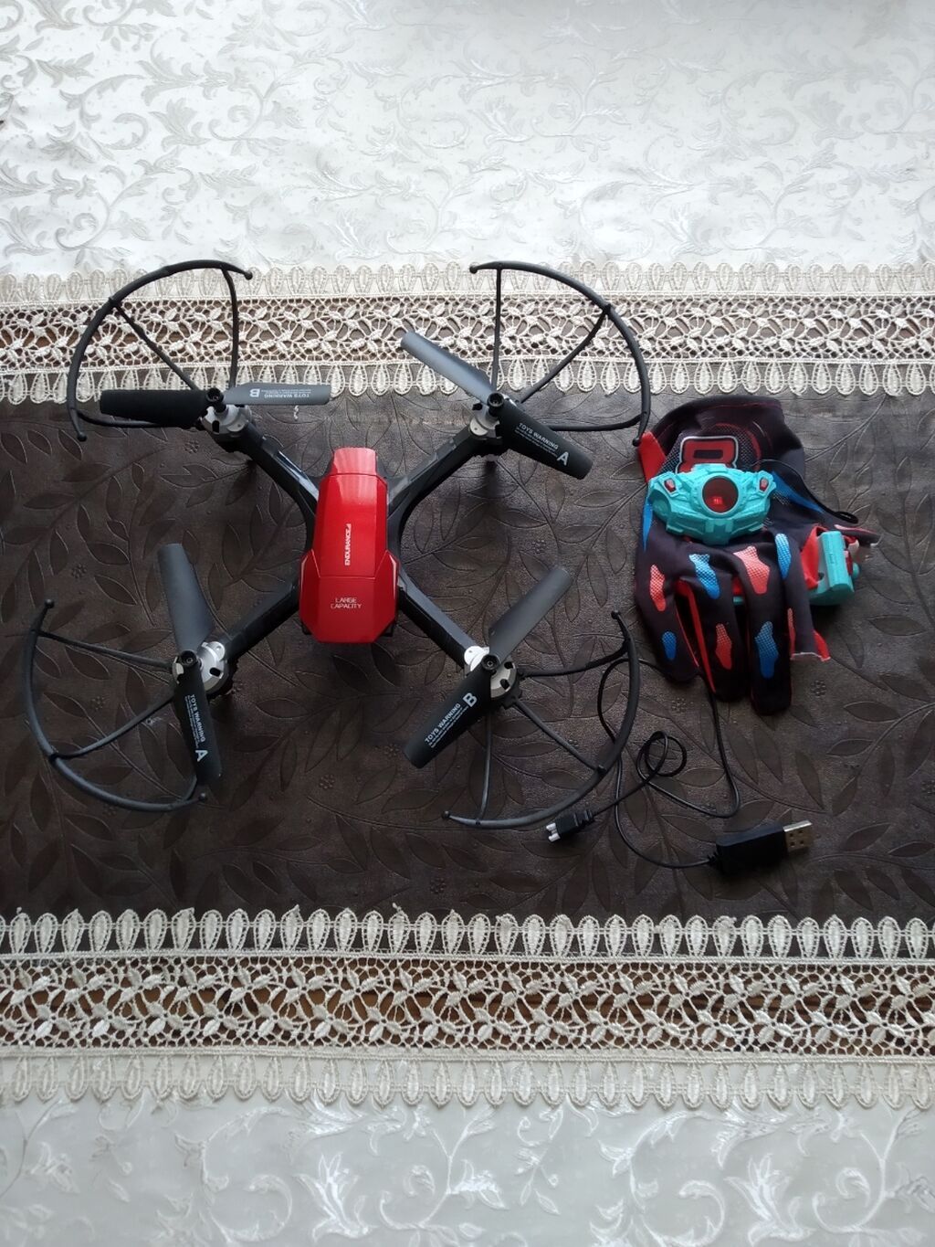 Oyuncaq kvadrokopter dron - Korpus rəngləri: bənövşəyi və qırmızı — Oyuncaq nəqliyyatı, Bakı (5)