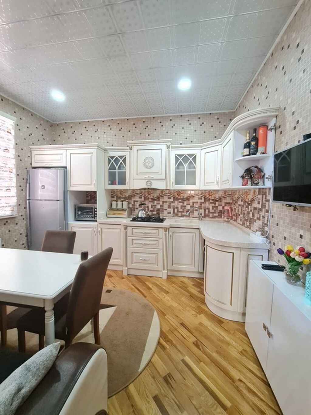 Satılır – Mətbəx Mebeli satıldığı üçün münasib — Mətbəx mobilyası, Bakı
