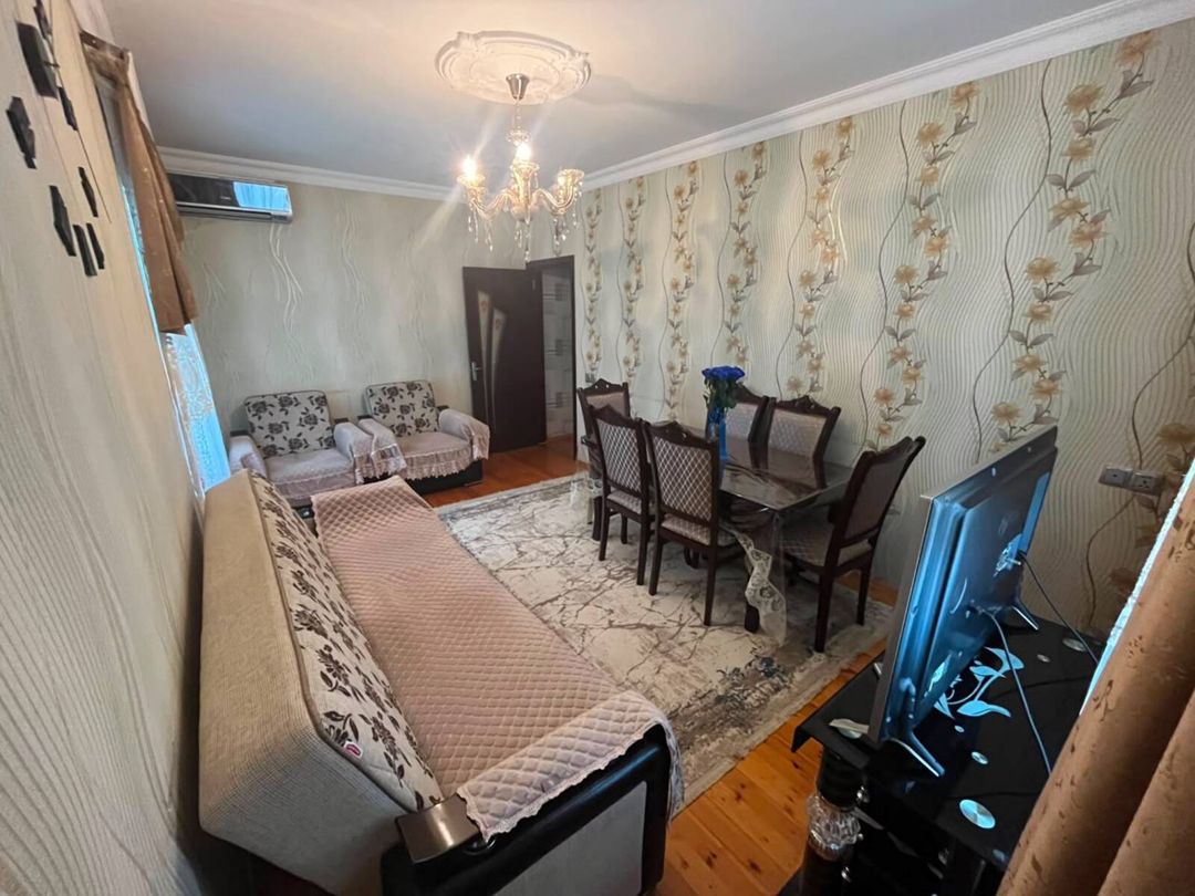Satılır 2 otaqlı köhnə tikili 62 m² — Mənzil, Bakı (2)