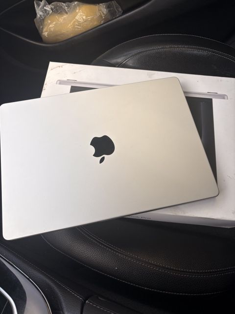 Apple MacBook Pro 14 M4 16/1000 1TB — Bakı