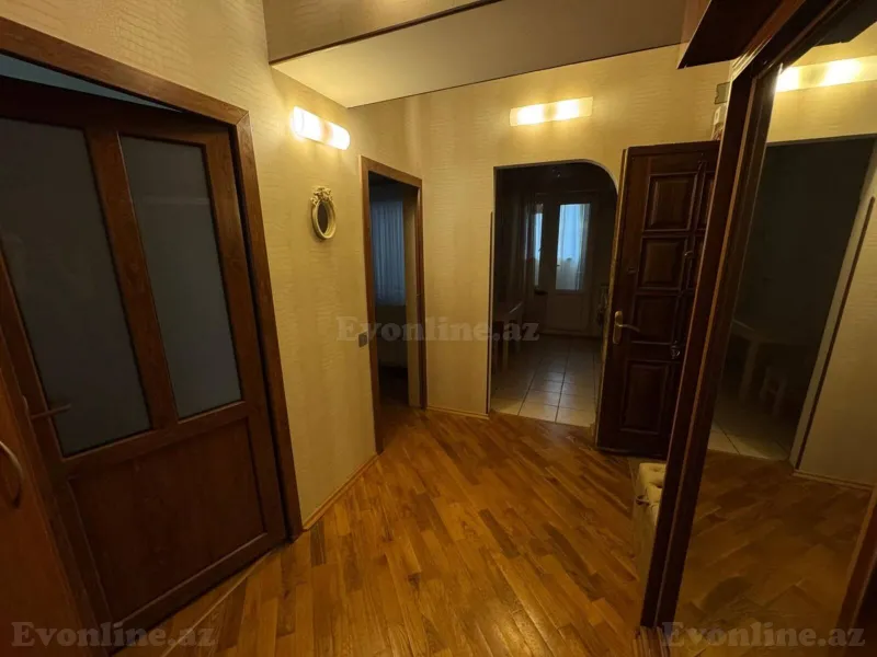 Kirayə verilir 2 otaqlı Mənzil Köhnə tikili 75 m² Bakı, Səbail r., Bayıl — Mənzil, Bakı (4)