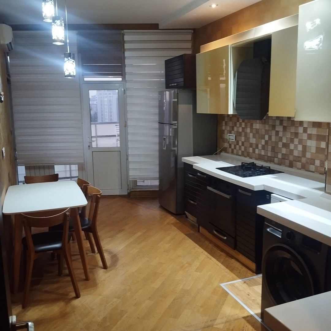 İcarəyə verilir 3 otaqlı yeni tikili 150 m² — Mənzil, Bakı (6)