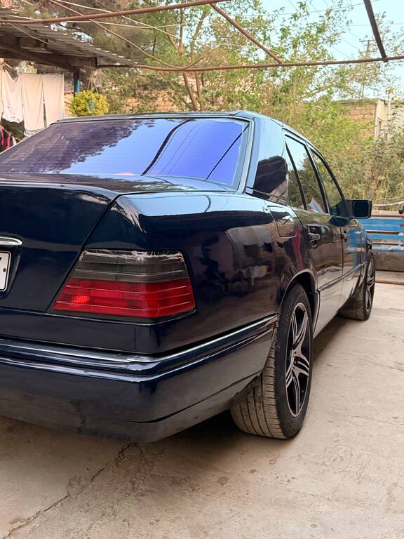 Mercedes 220 E, 2.2 L, 1993 il, 636 233 km 10-GO-424 — Avtomobillər, Bakı (5)