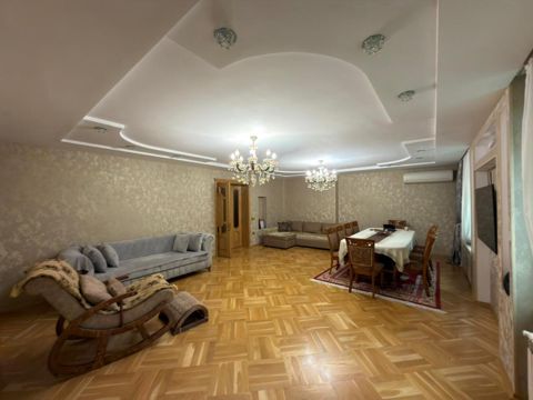Satılır 4 otaqlı yeni tikili 133 m² — Bakı