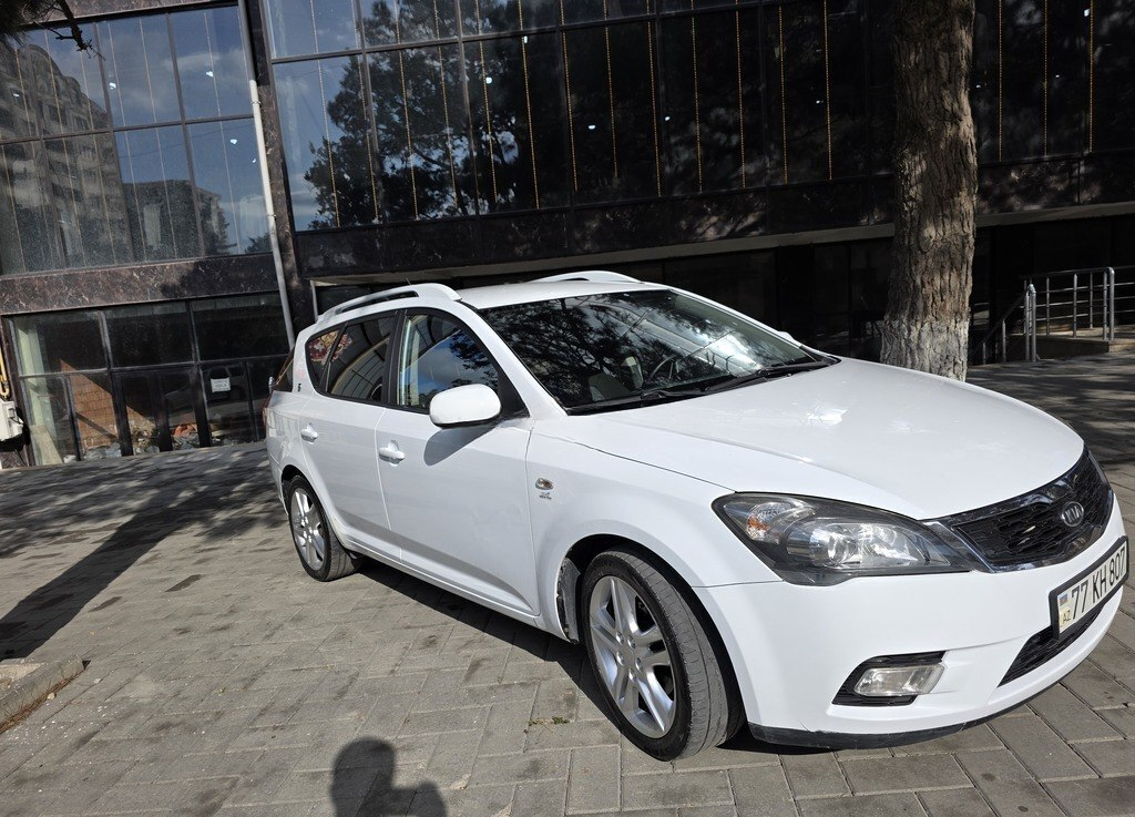 Kia Ceed SW, 2009 il, 331405 km, 1.6 L 77-KH-807 — Avtomobillər (12)