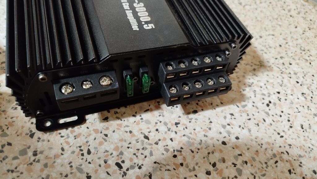 MoBass MB-3000.5 5 kanaldir ideal vəziyyətdədir hec bir problemi — Gücləndiricilər, qəbuledicilər və DAC, Quba (4)