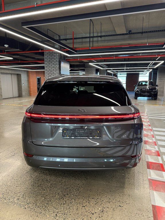 Li Auto L7, 1.5 L, 52.3 kWh, 2025 il, yeni — Avtomobillər, Bakı (4)