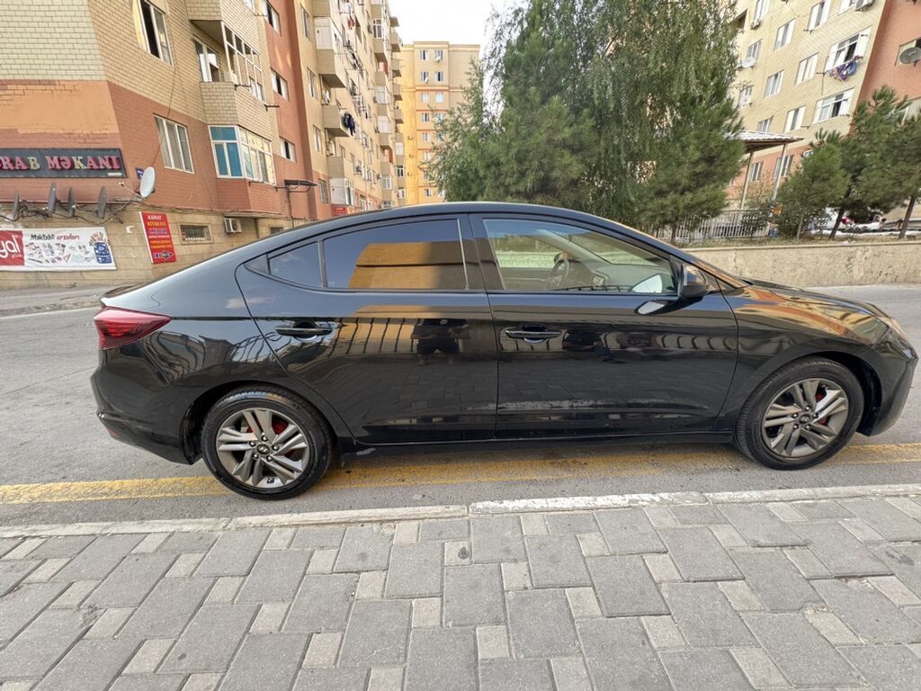 Hyundai Elantra: 2 l 2019 il Sedan — Avtomobillər, Qobu (6)