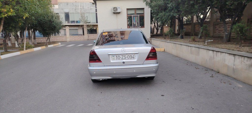 Mercedes C 220, 2.2 L, 1994 il, 522 000 km 10-ZS-094 — Avtomobillər, Sumqayıt (2)