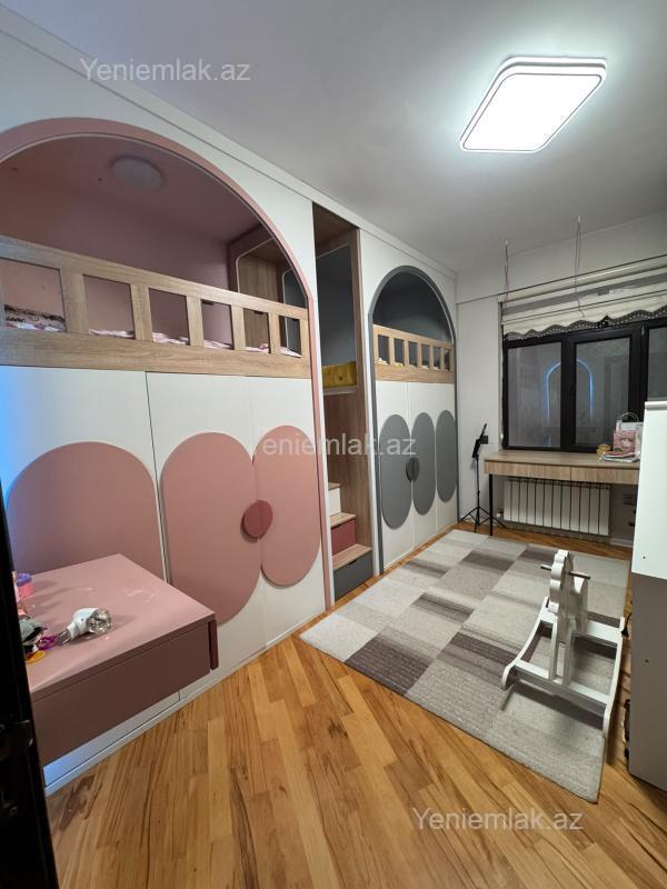 Satılır 3 otaqlı Bina evi menzil (Köhnə tikili), 100 m², 8-ci mikrorayon — Mənzil, Sumqayıt (5)