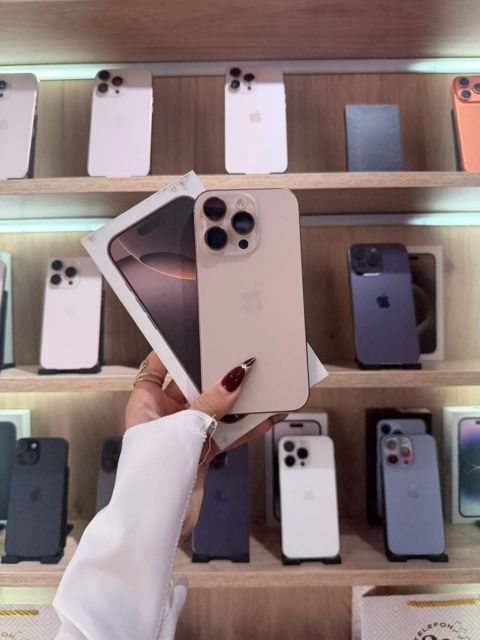 Apple iPhone 16 Pro Desert Titanium 256GB/8GB — Bakı